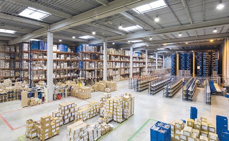 The new Groupe Rand distribution centre, a leading French costume jewellery maker, stands out for it adaptability and productivity in order picking