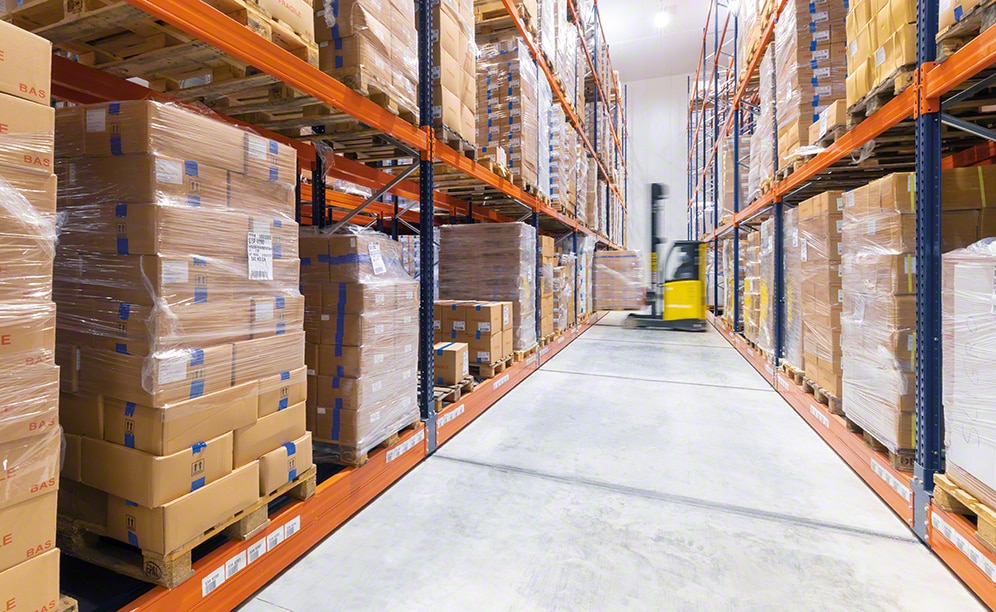 The efficiently run frozen foods storage warehouse of Sabarot in France The efficiently run frozen foods storage warehouse of Sabarot in France
