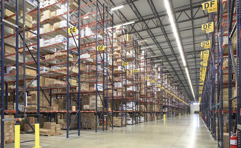 SanMar needed a warehouse that would allow increased storage capacity and speed up the picking process