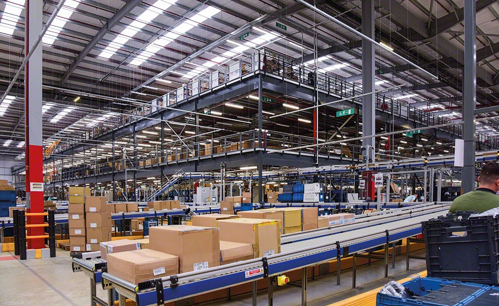 Decathlon has opened a new omnichannel warehouse in Northampton (United Kingdom)