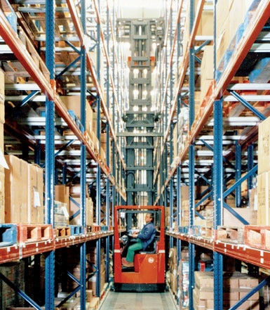 Man-down VNA forklift