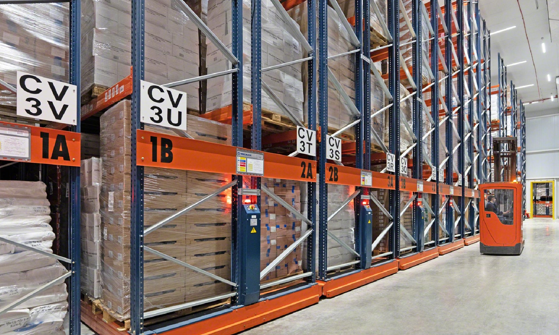 More efficient warehouse for a leader in frozen food transport More efficient warehouse for a leader in frozen food transport
