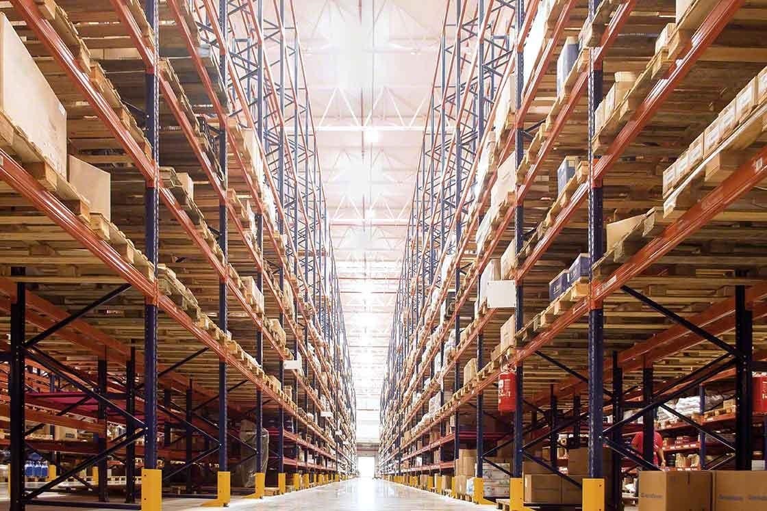 The WMS helps keep an exhaustive control over your inventory in real time.