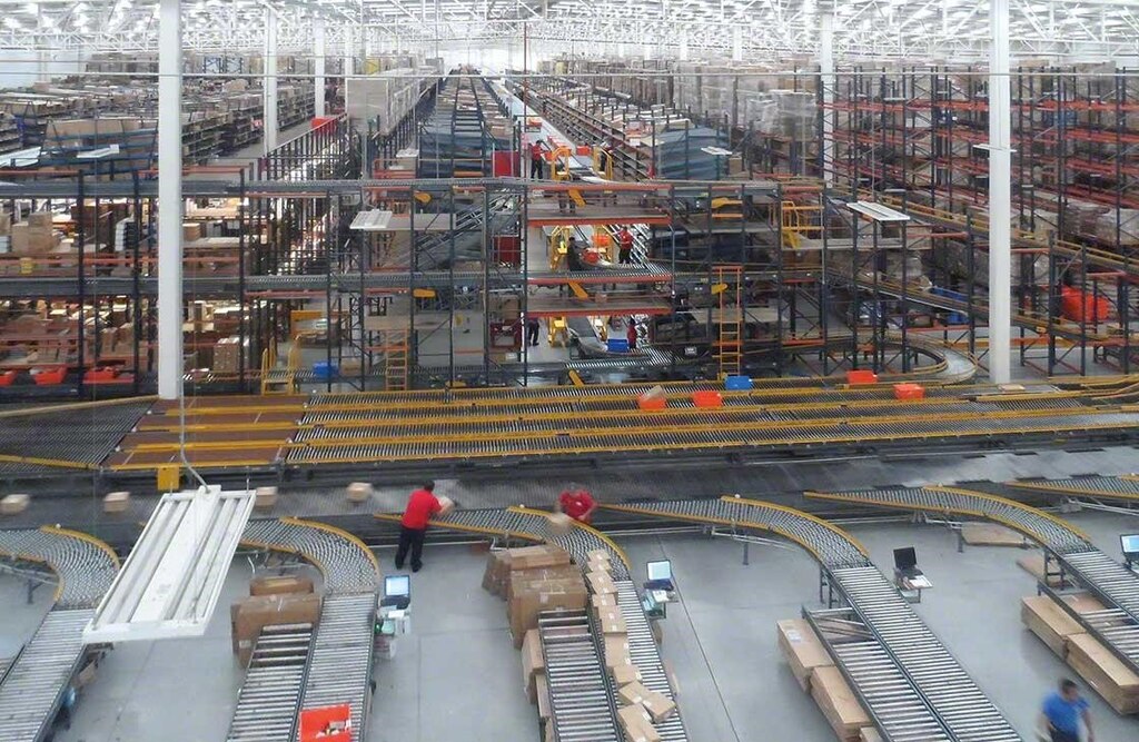 Savings in WMS picking operations are part of the WMS ROI calculation Savings in WMS picking operations are part of the WMS ROI calculation