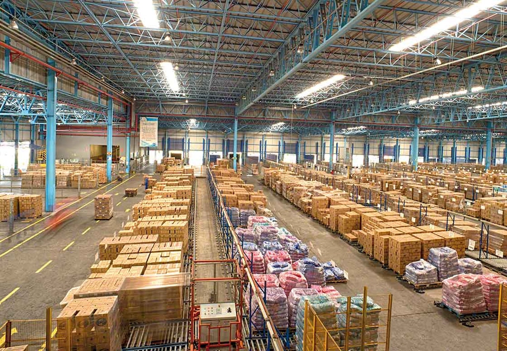 Goods consolidation is a strategy aimed at optimising warehouse space