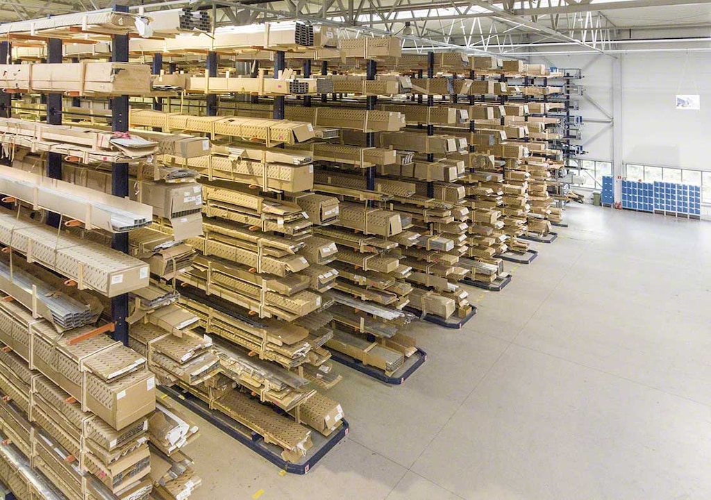 Warehouses dedicated to manufacturing logistics may have supplies with special characteristics Warehouses dedicated to manufacturing logistics may have supplies with special characteristics