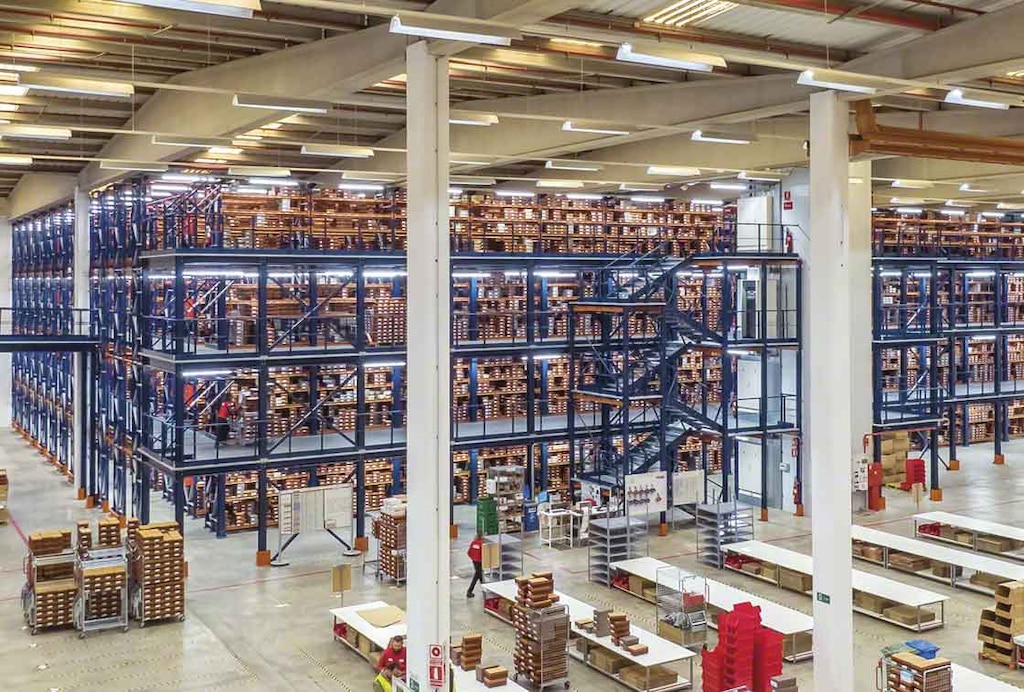 Walkways make it possible to turn each level of the shelving into a floor