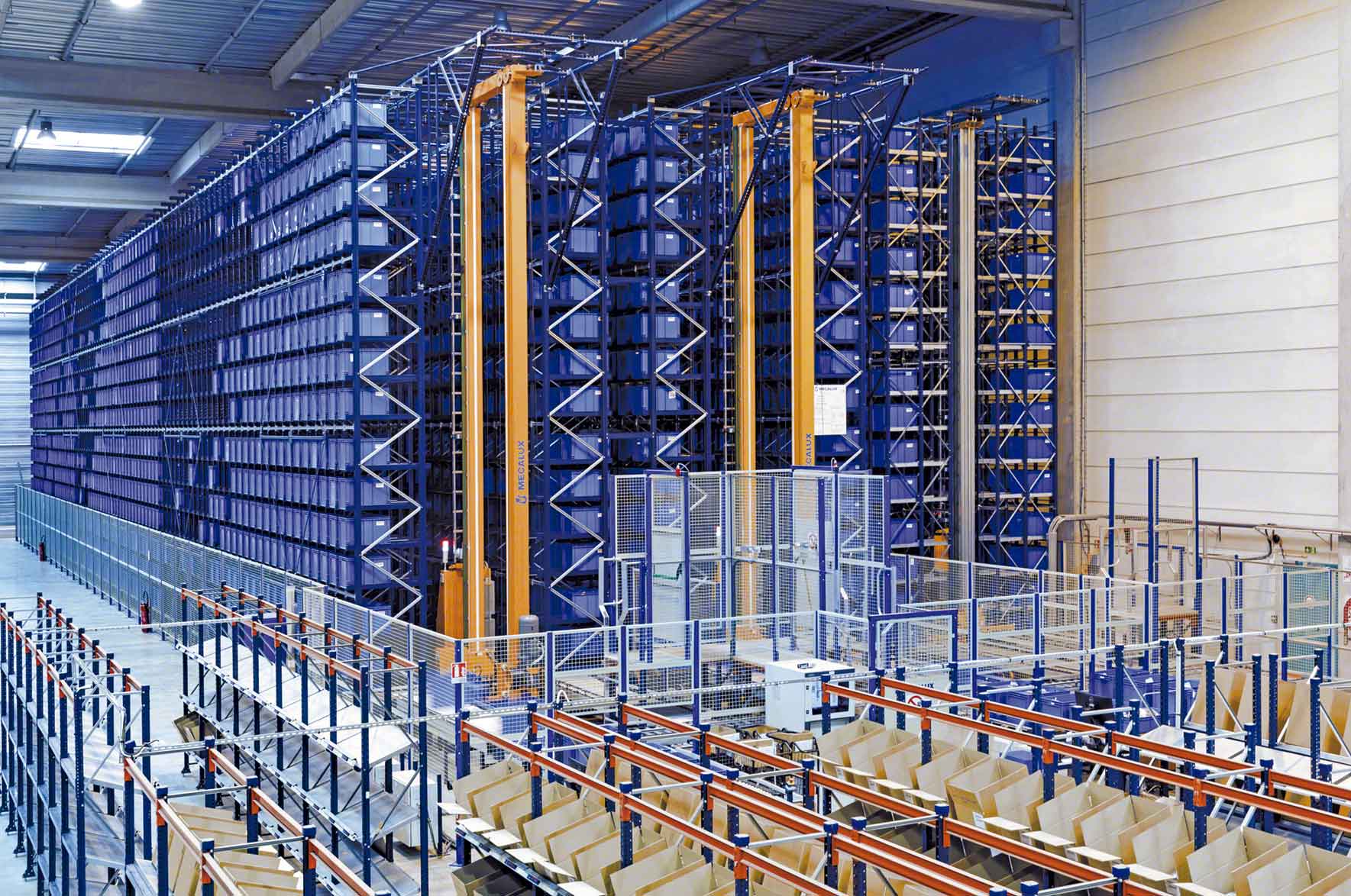 Types of automated storage and retrieval systems Mecalux.co.uk
