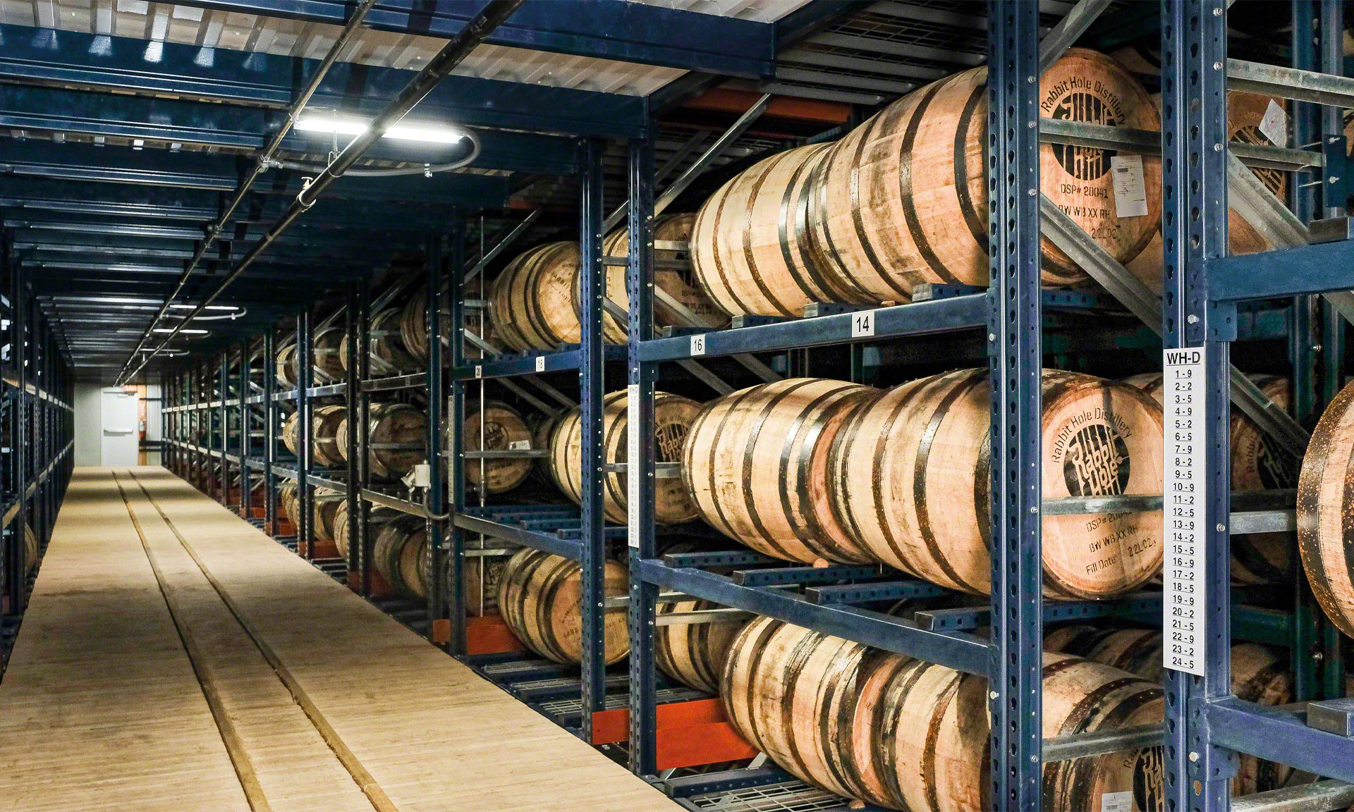 Rabbit Hole Distillery: high-density warehouse for bourbon whiskey barrels Rabbit Hole Distillery: high-density warehouse for bourbon whiskey barrels