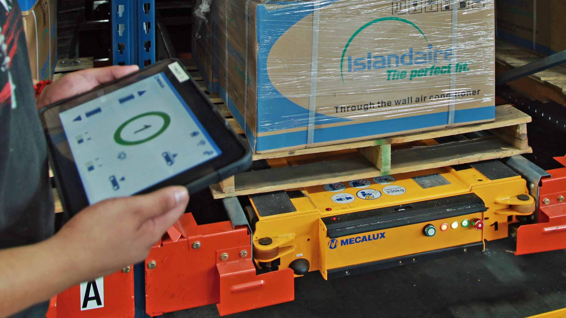 WMS &amp; Pallet Shuttle Integration - Mecalux.co.uk