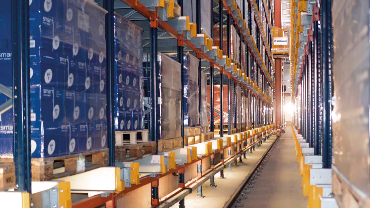 Clairefontaine: High productivity in automated warehouses Clairefontaine: High productivity in automated warehouses
