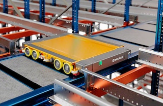 The 3D Automated Pallet Shuttle is a highly flexible solution