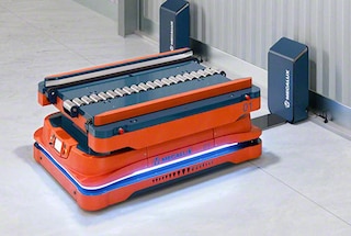 The fleet management software organises AMR battery charging