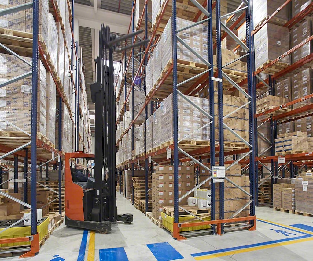 It’s essential for the installation to have the necessary handling equipment to prevent mistakes and accidents