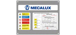 Signalling plates detail the technical characteristics of the racking