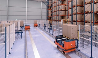 Floor-mounted Electric Monorail System: Speedy, accurate material flow