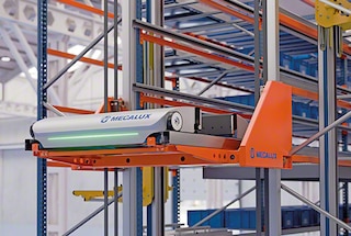 The shuttle can change levels to pick the assigned bin