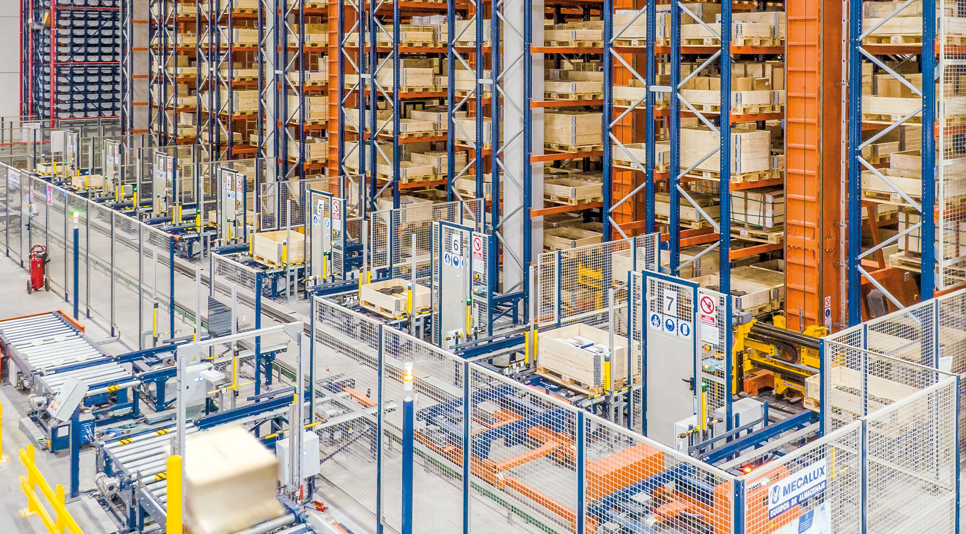 Automated Trilateral Stacker Cranes