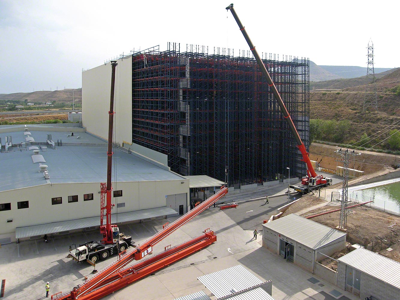 Clad-rack warehouses