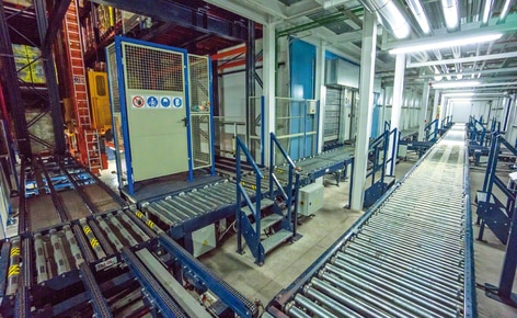 Mecalux builds an automated clad-rack warehouse with a capacity for more than 23,000 pallets Mecalux builds an automated clad-rack warehouse with a capacity for more than 23,000 pallets