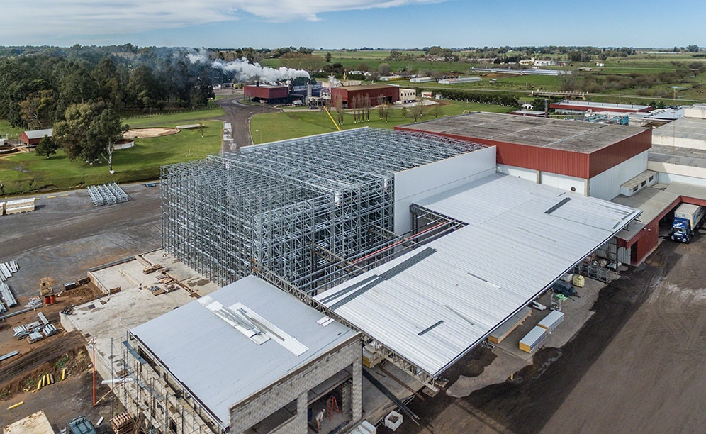 Mecalux designed and built a 1,410 m² clad-rack cold storage with a capacity for more than 3,400 pallets