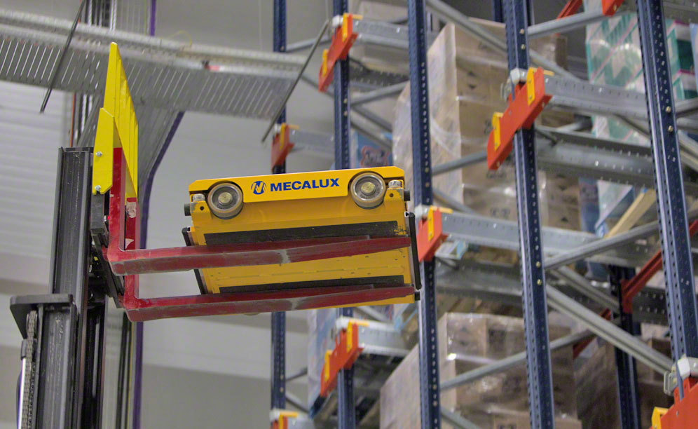The Luis Simões installation has six Pallet Shuttles that makes optimal use of space and increases operational speed