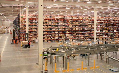 The 70,000 m² logistics centre of the SMU supermarkets strengthens product distribution and turnover The 70,000 m² logistics centre of the SMU supermarkets strengthens product distribution and turnover