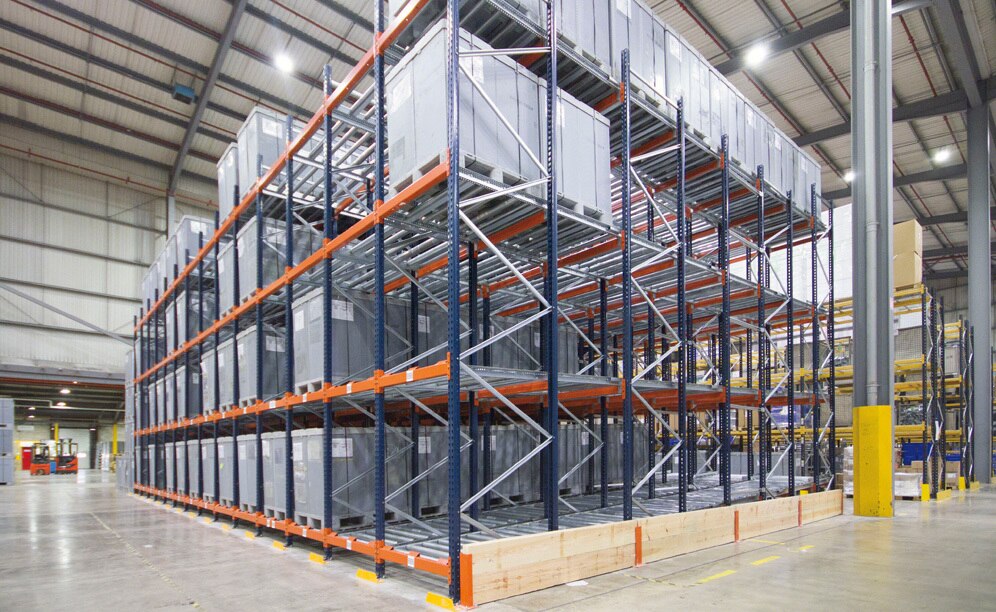 This system ensures the perfect turnover of goods when applying the FIFO method (the first pallet in is the first out)